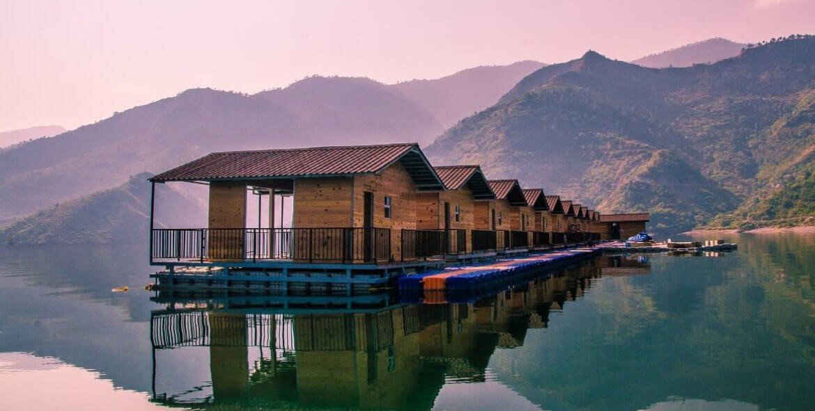 Rishikesh to Tehri Taxi Service